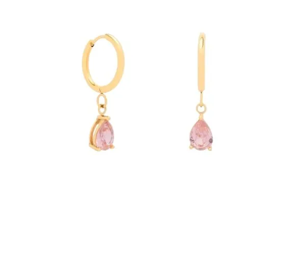 Boucles d'oreilles Pure & Chic rose. Paire de boucles d'oreilles dorée et en acier inoxydable de taille moyenne composé d'un pendentif doré en forme de goutte, de petite taille, orné d’un zircon rose.