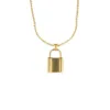 Collier Harmony & Lock grand. Pendentif doré et en acier inoxydable en forme de cadenas, de grande taille. avec sa chaîne maille forçat doré et en acier inoxydable.